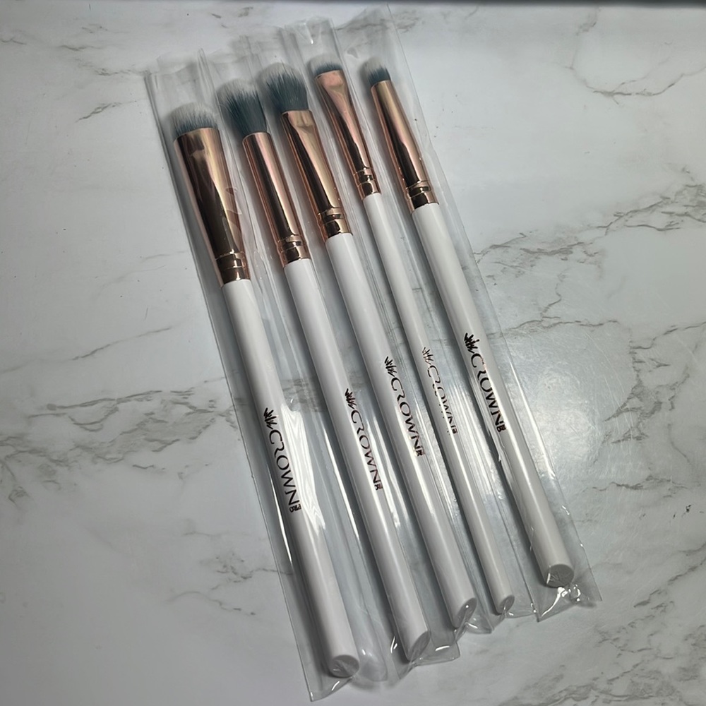 Crown All Eyes On You 5pc Luxe Brush Set (NEW)
